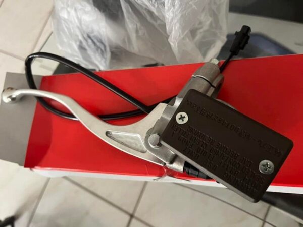 Yamaha banshee OEM Front master Brake Cylinder assembly